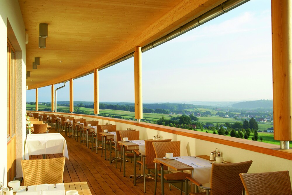 Food Court