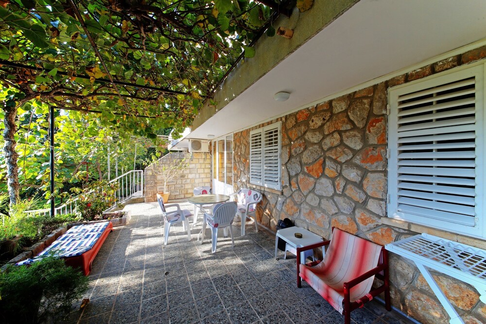 Comfort Apartment, 2 Bedrooms, Terrace, Garden View (for 4 people) - Terrace/Patio