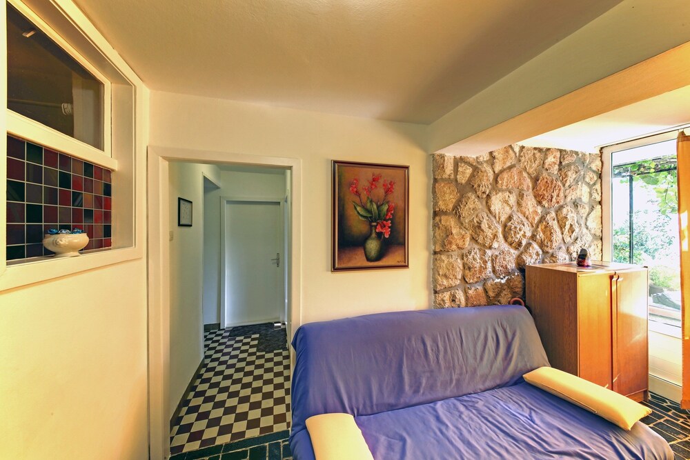Comfort Apartment, 2 Bedrooms, Terrace, Garden View (for 4 people) - Living Area