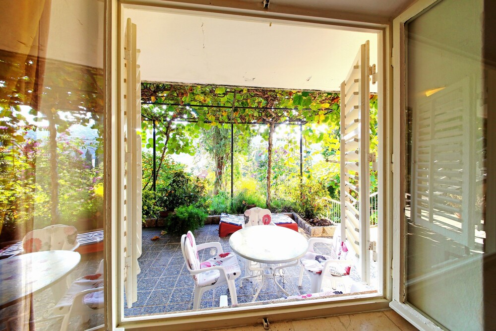 Comfort Apartment, 2 Bedrooms, Terrace, Garden View (for 4 people) - Guestroom View