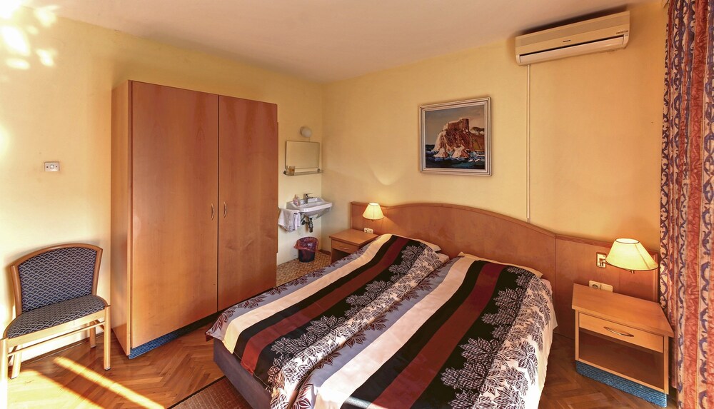 Panoramic Apartment, Balcony (for 5 people) - Guestroom