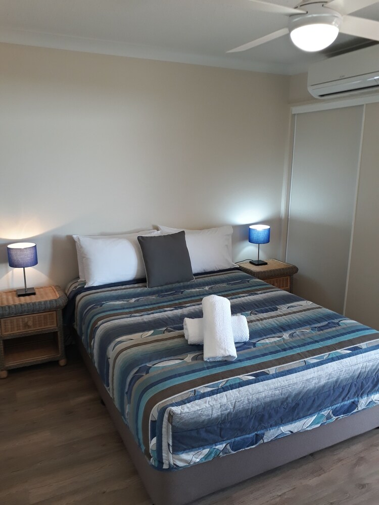 Camera (Appartamento Standard, 1 letto queen, vista mare, lato spiaggia)