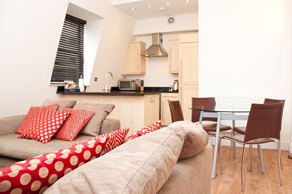Apartment, 1 Bedroom - Living Room