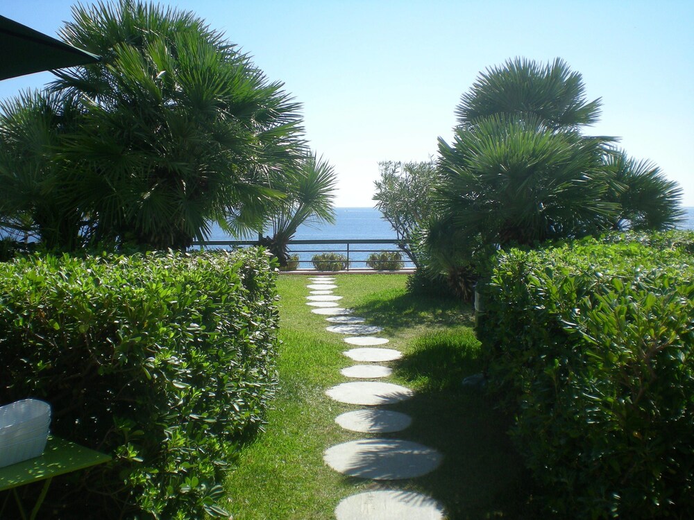 Vista spiaggia/mare