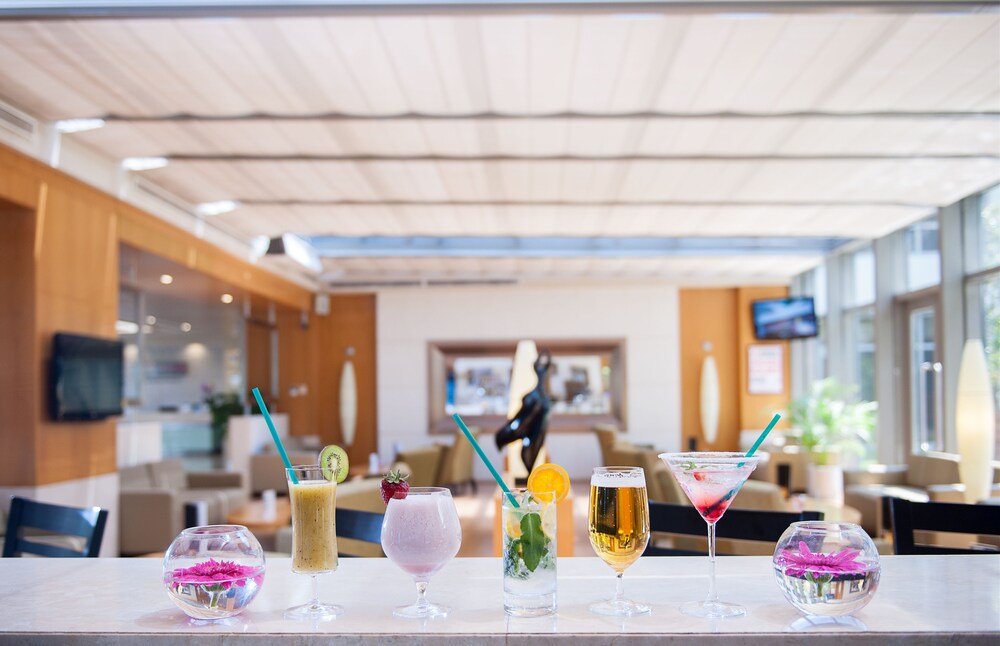 Hotel Bar