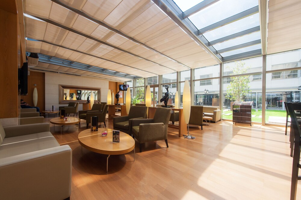 Hotel Bar