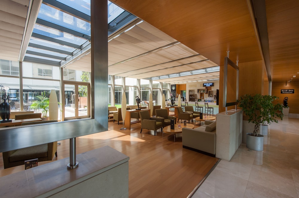 Hotel Bar