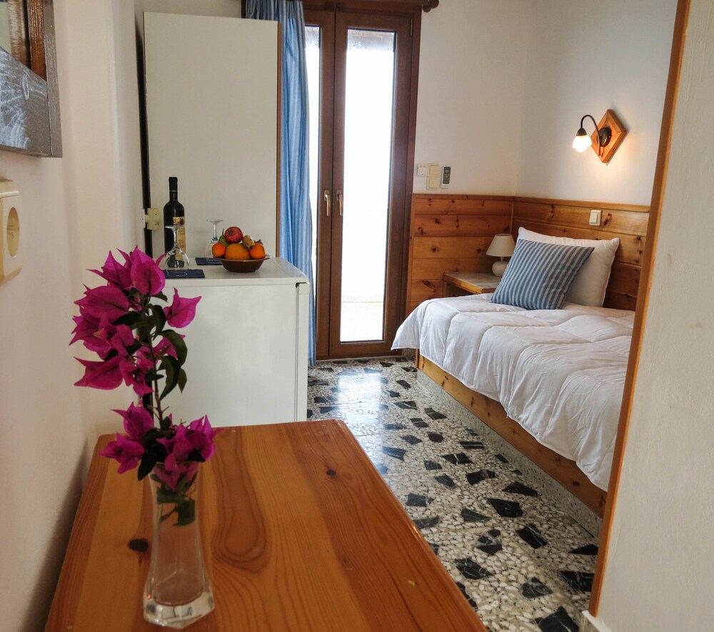 Single Room - Guestroom