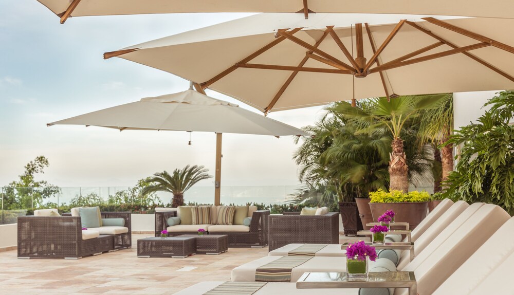 Sundeck
