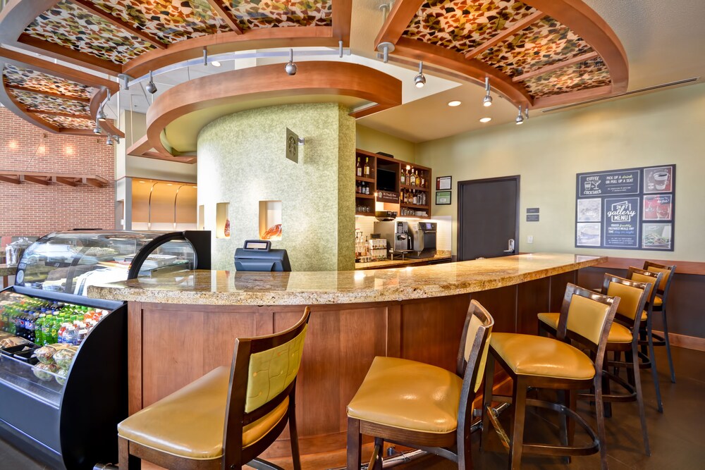 Hotel Bar