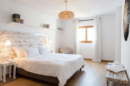 Petunia Ibiza - Adults Only