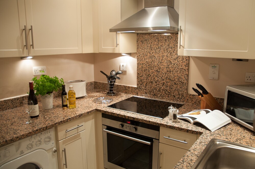 Apartment, 2 Bedrooms - In-Room Kitchen