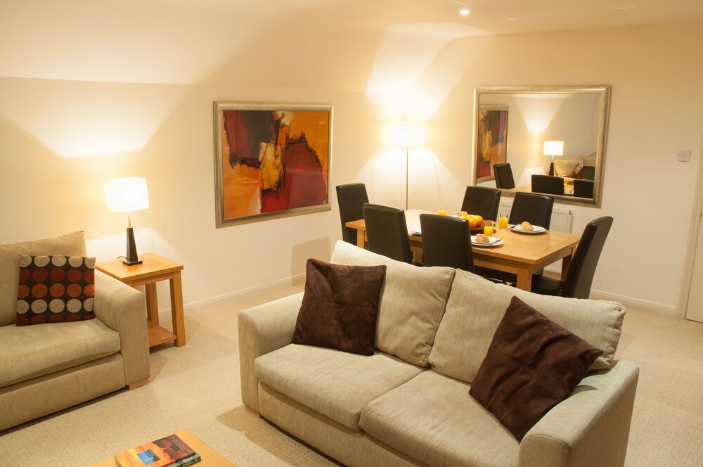 Apartment, 3 Bedrooms - Featured Image