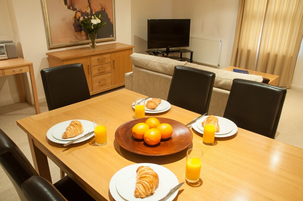 Apartment, 3 Bedrooms - In-Room Dining