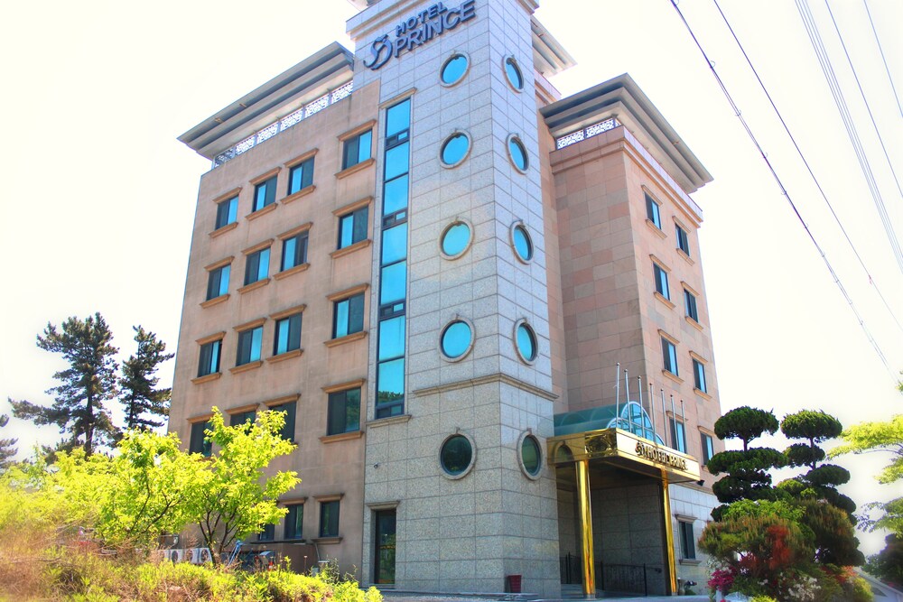 Hotel Front