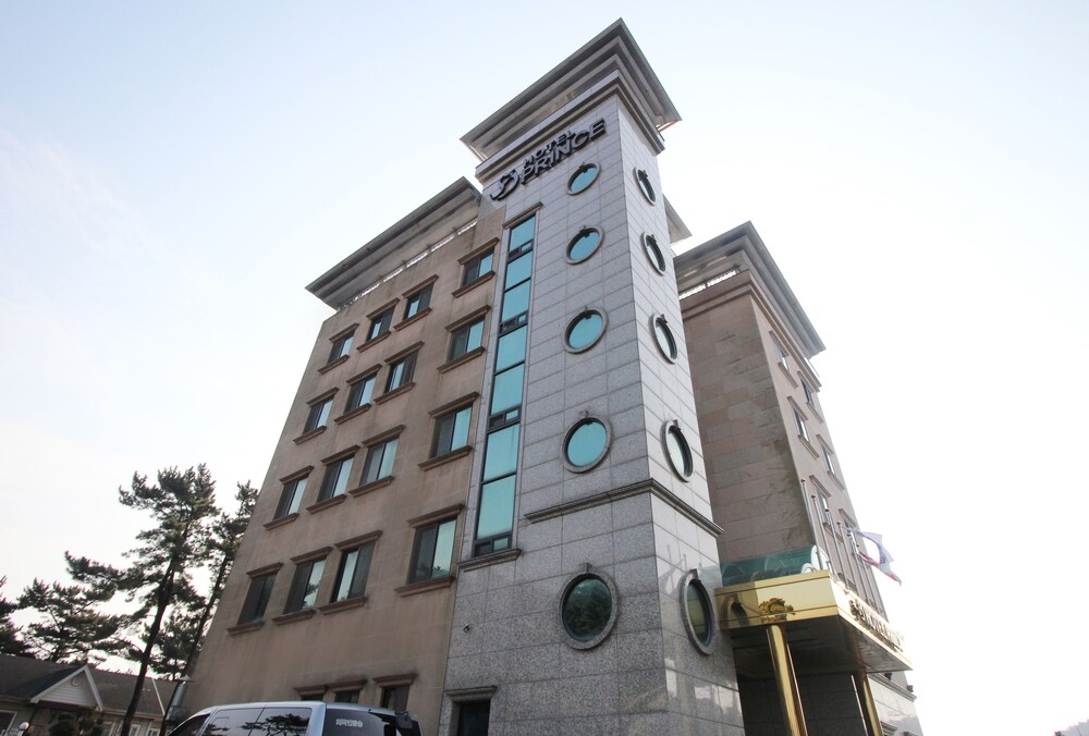 Hotel Front