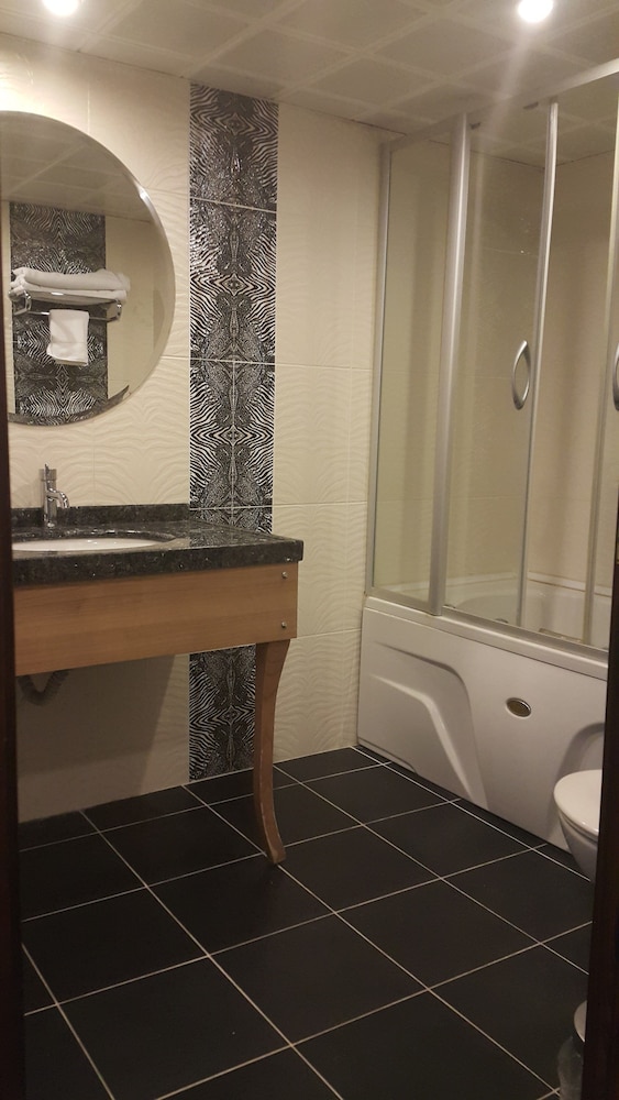 Jetted Tub
