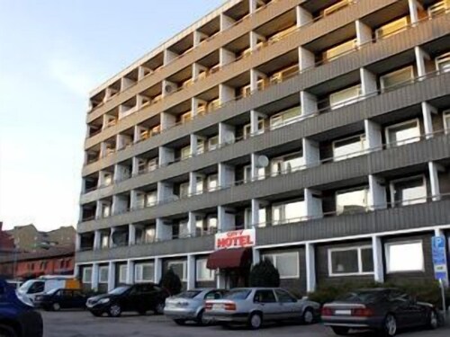 City Hotel