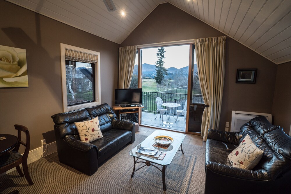El Trusco One Bedroom Suite - Living Area