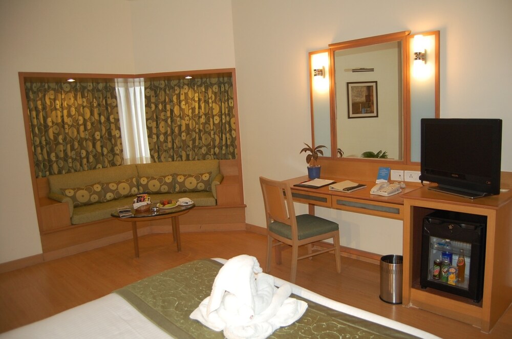 Club Double Room, 1 Bedroom - Guestroom