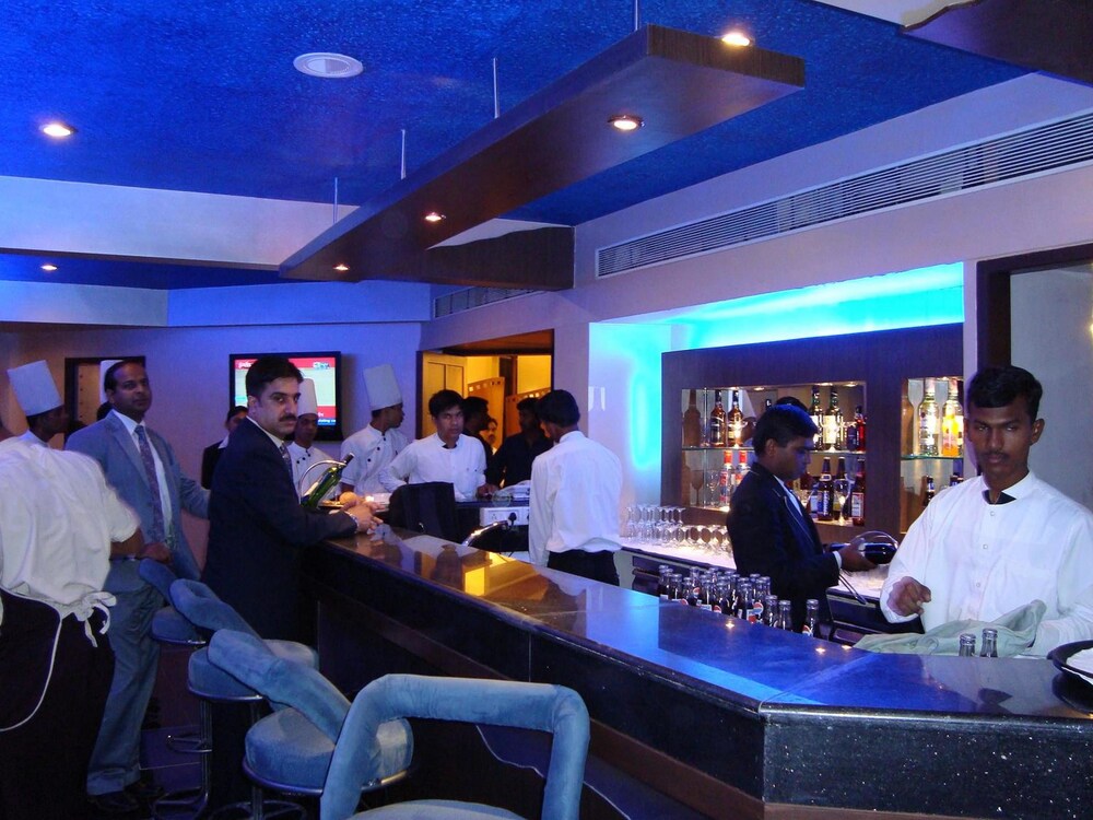Hotel Bar