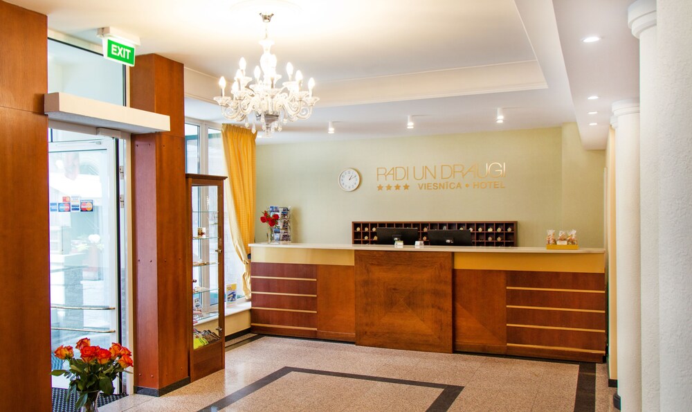 Concierge Desk