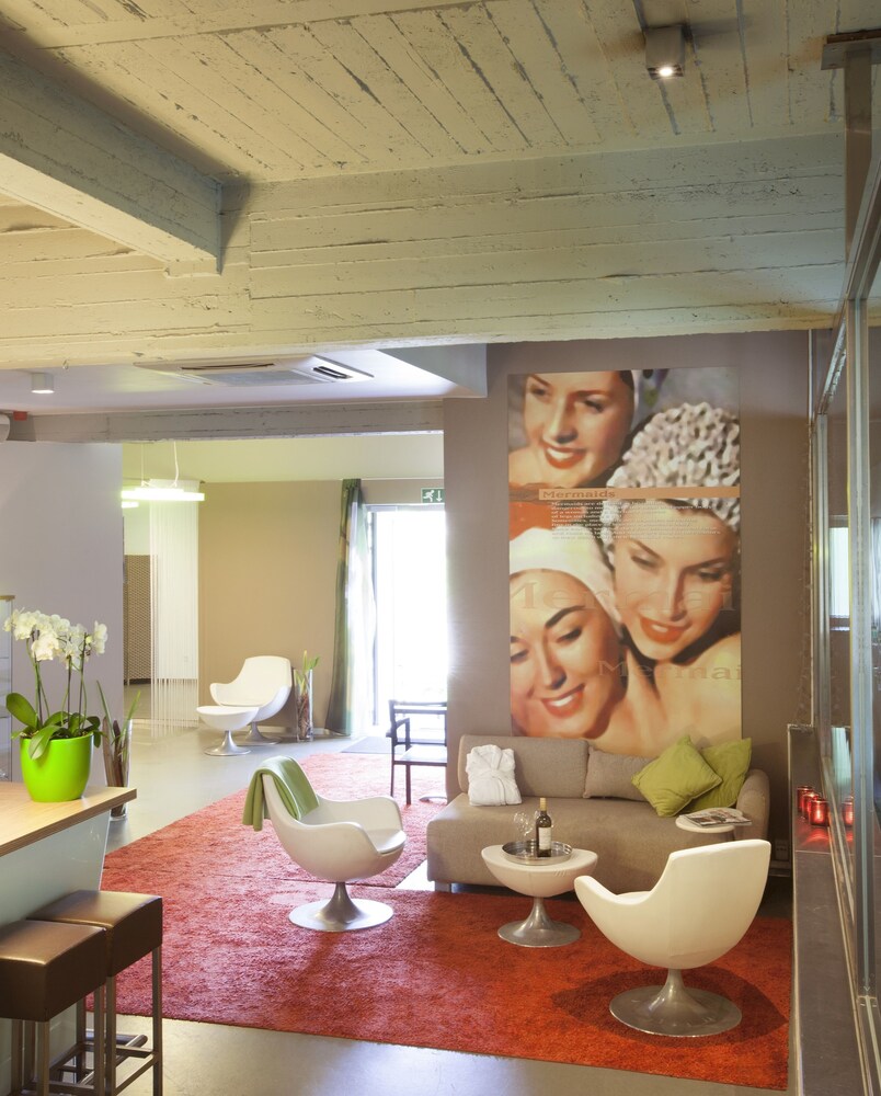 Spa Reception