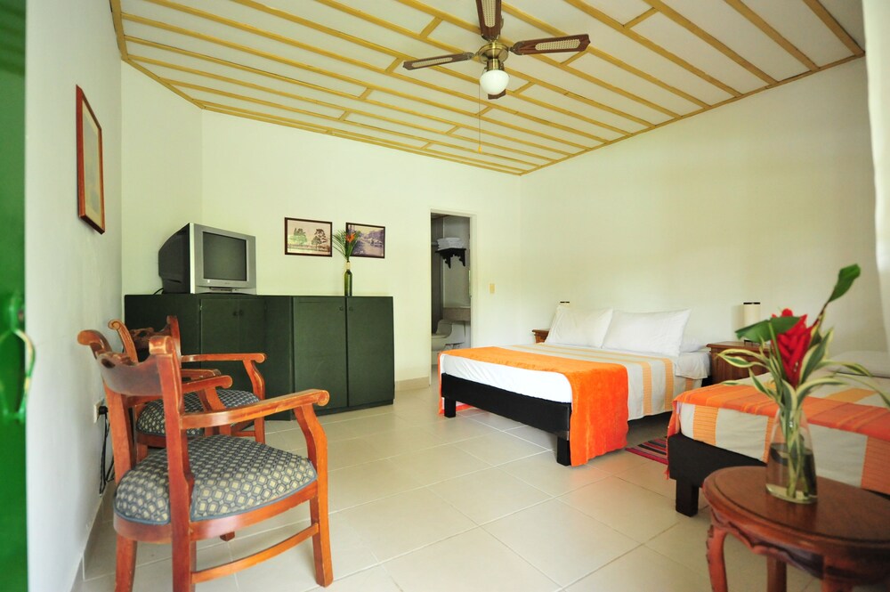 Guestroom