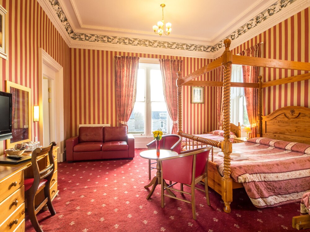 Guestroom