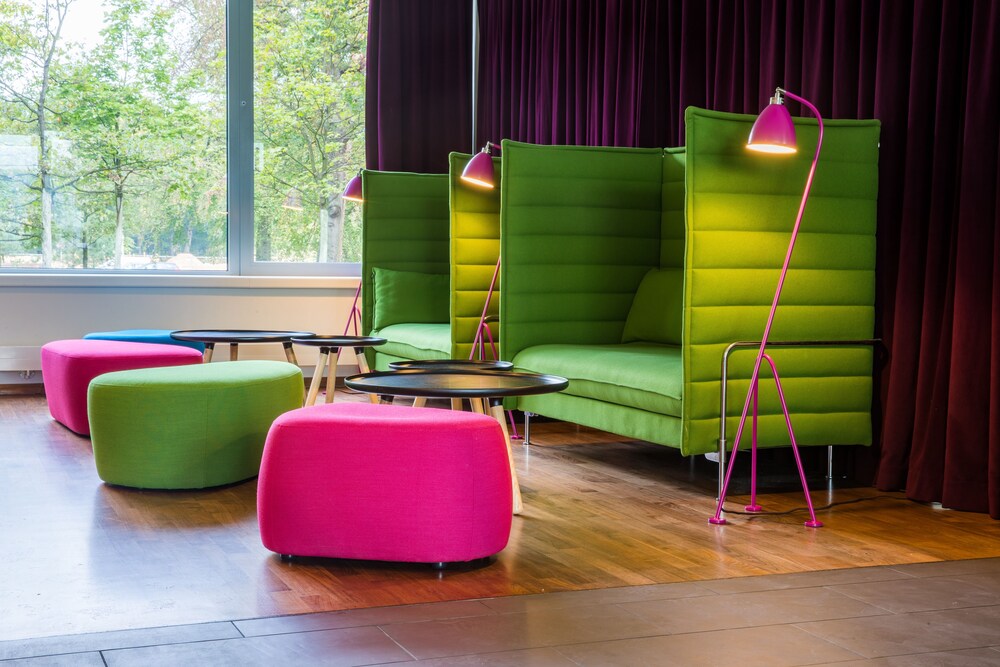 Hotel Lounge