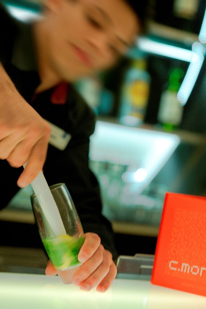 Hotel Bar