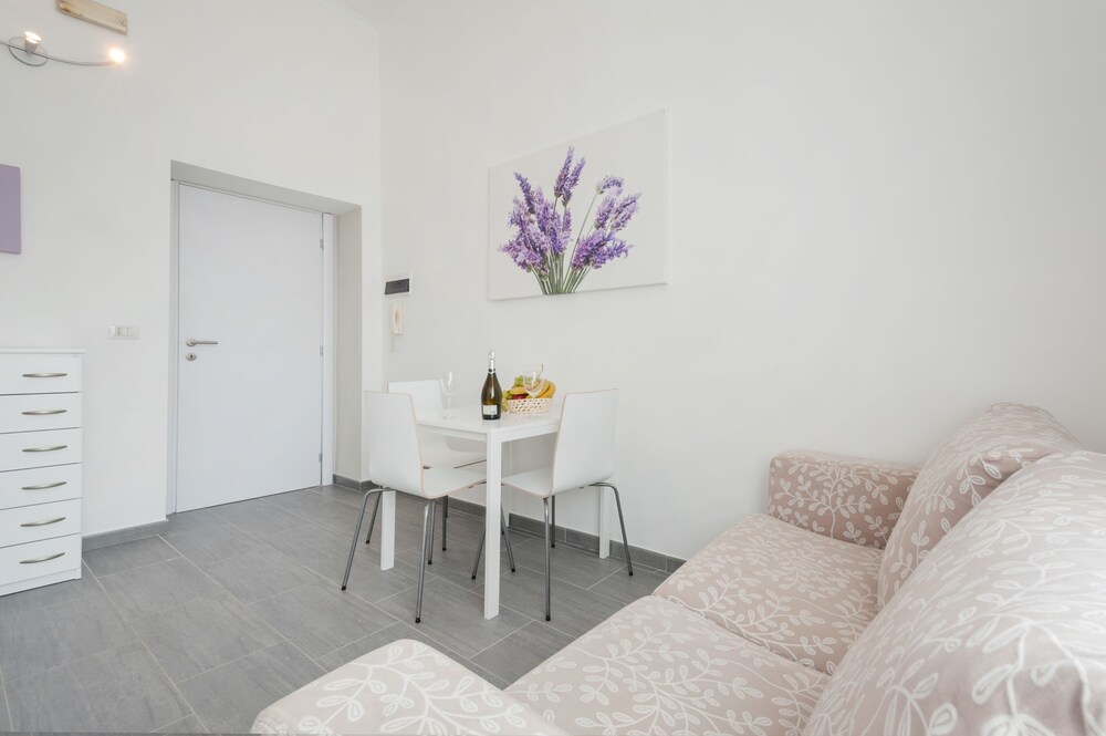 Standard Apartment, 1 Bedroom (4 Pax) - Living Room