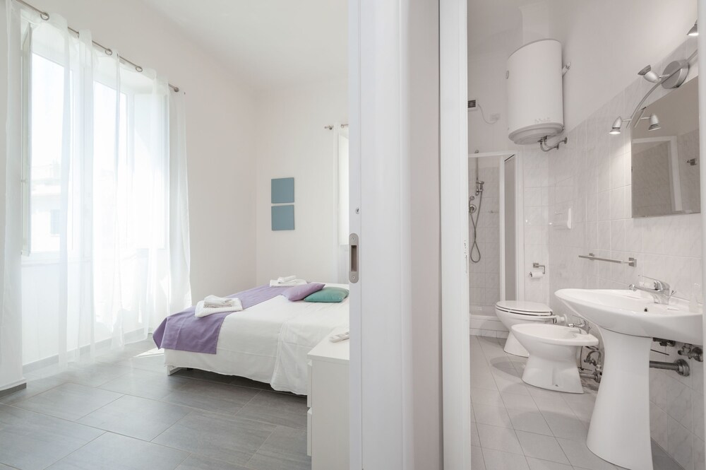 Standard Apartment, 1 Bedroom (4 Pax) - Bathroom