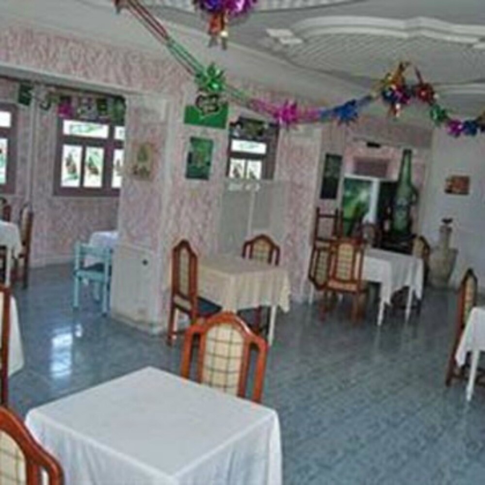 Hotel Lounge