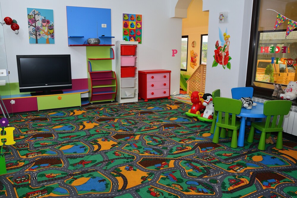 Childrens Play Area - Indoor