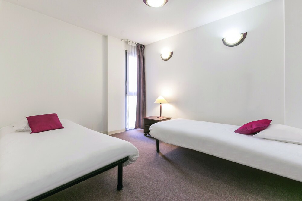 Family Apartment, 2 Bedrooms - Guestroom