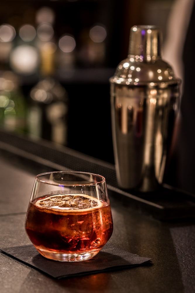 Hotel Bar