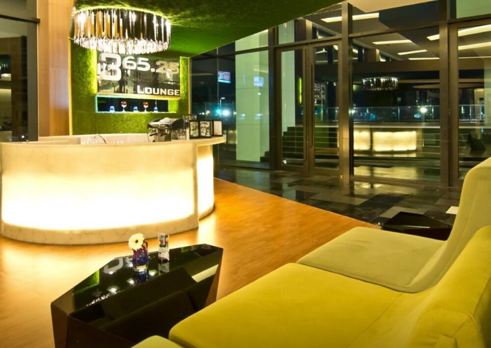 Hotel Lounge
