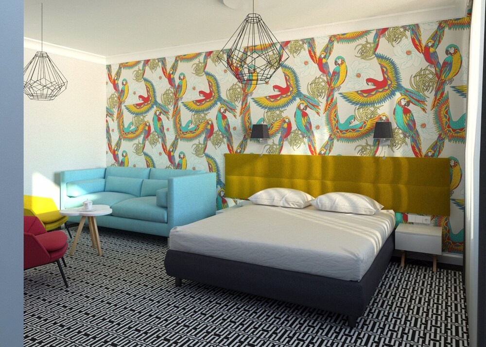 Family Room - Guestroom