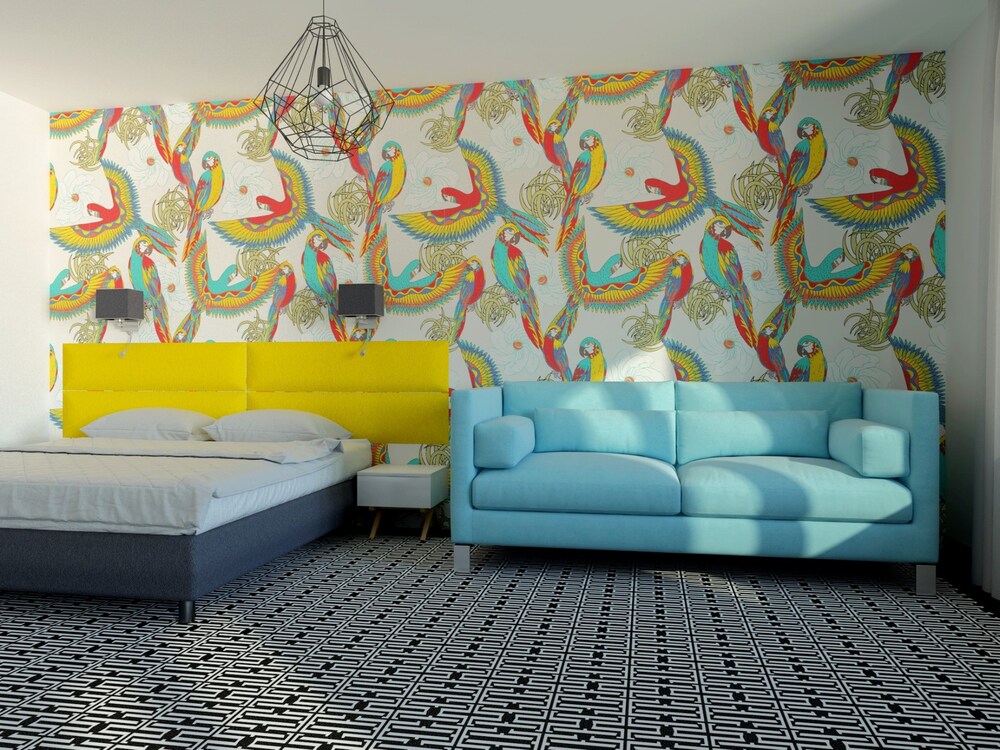 Family Room - Guestroom