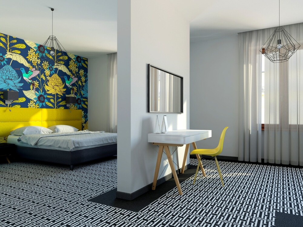 Family Room - Guestroom