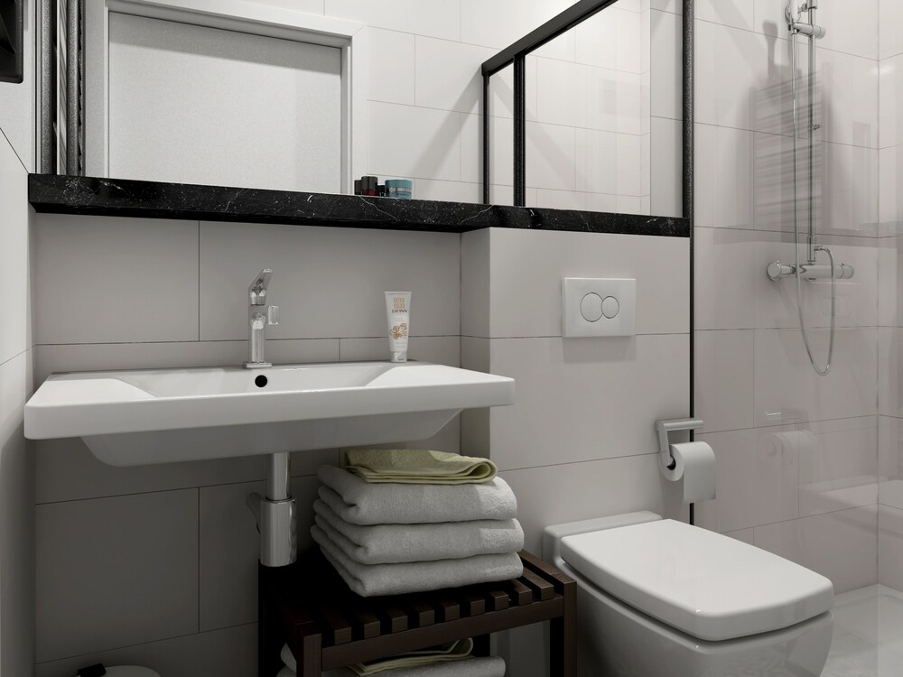 Double or Twin Room - Bathroom