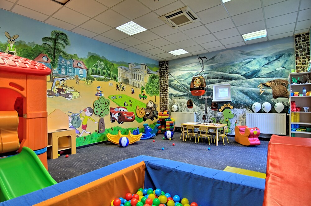 Childrens Play Area - Indoor