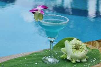 Poolside Bar