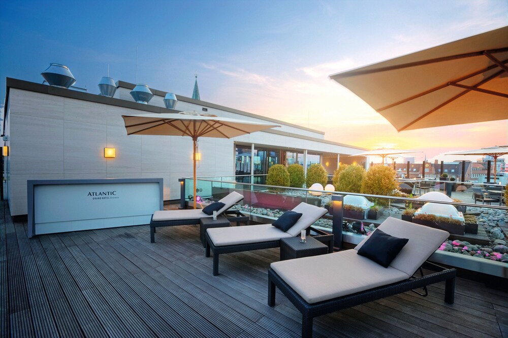 Sundeck