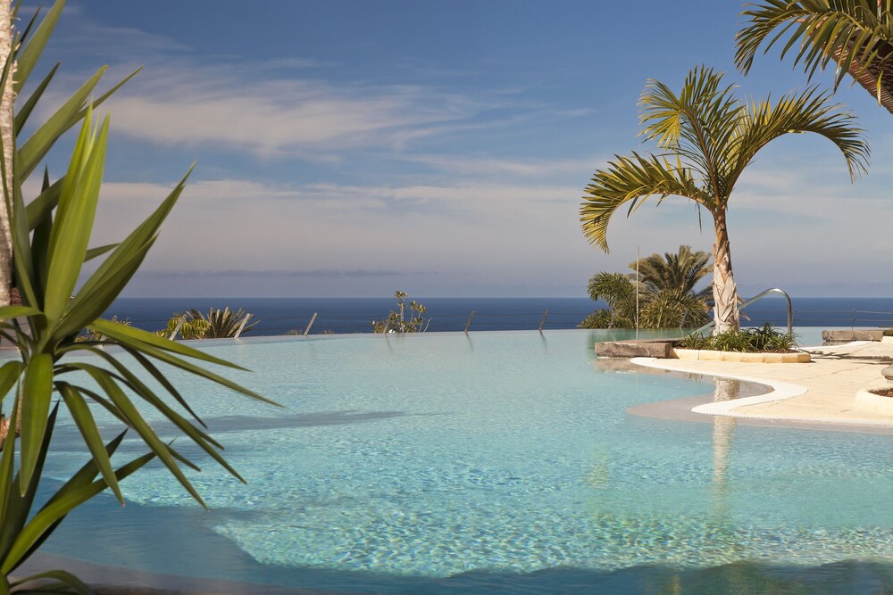 Piscina infinita