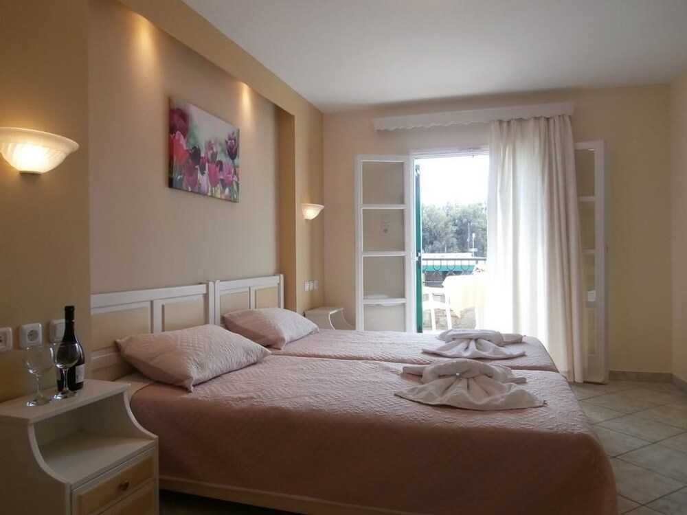 Apartment, 1 Bedroom, Sea View - Guestroom