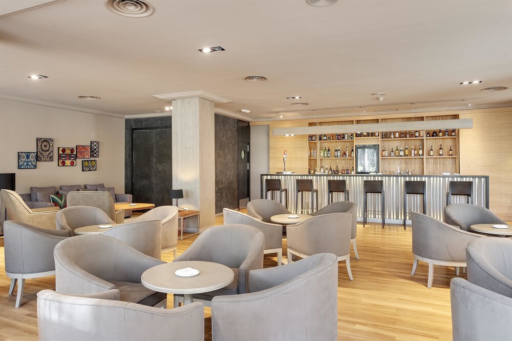 Hotel Bar