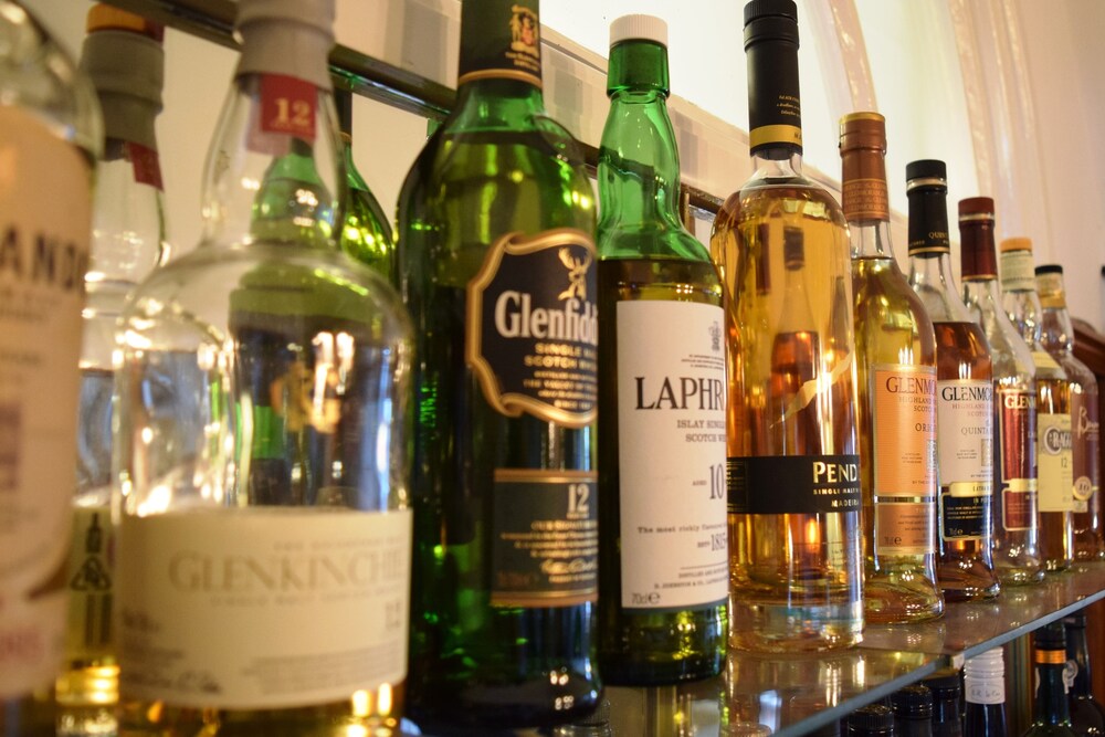 Hotel Bar
