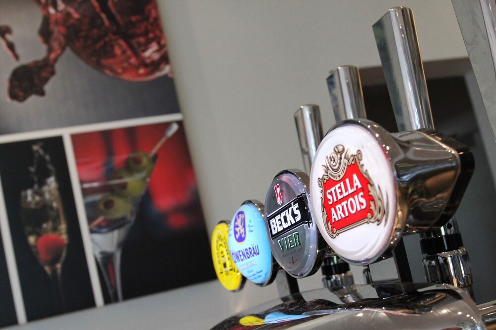 Hotel Bar